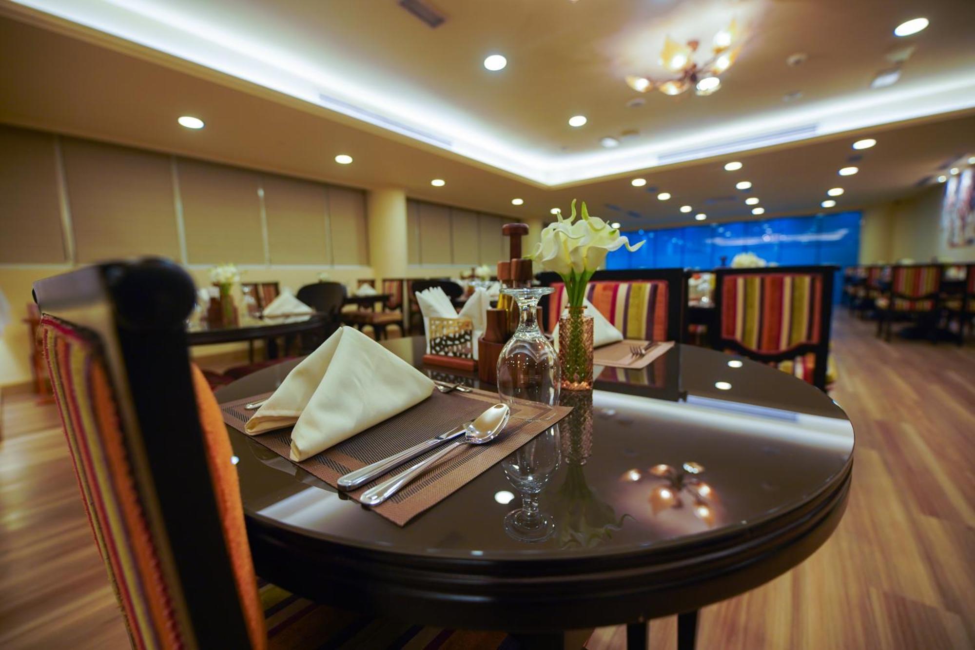 Grand Villaggio Hotel Abu Dhabi Ngoại thất bức ảnh